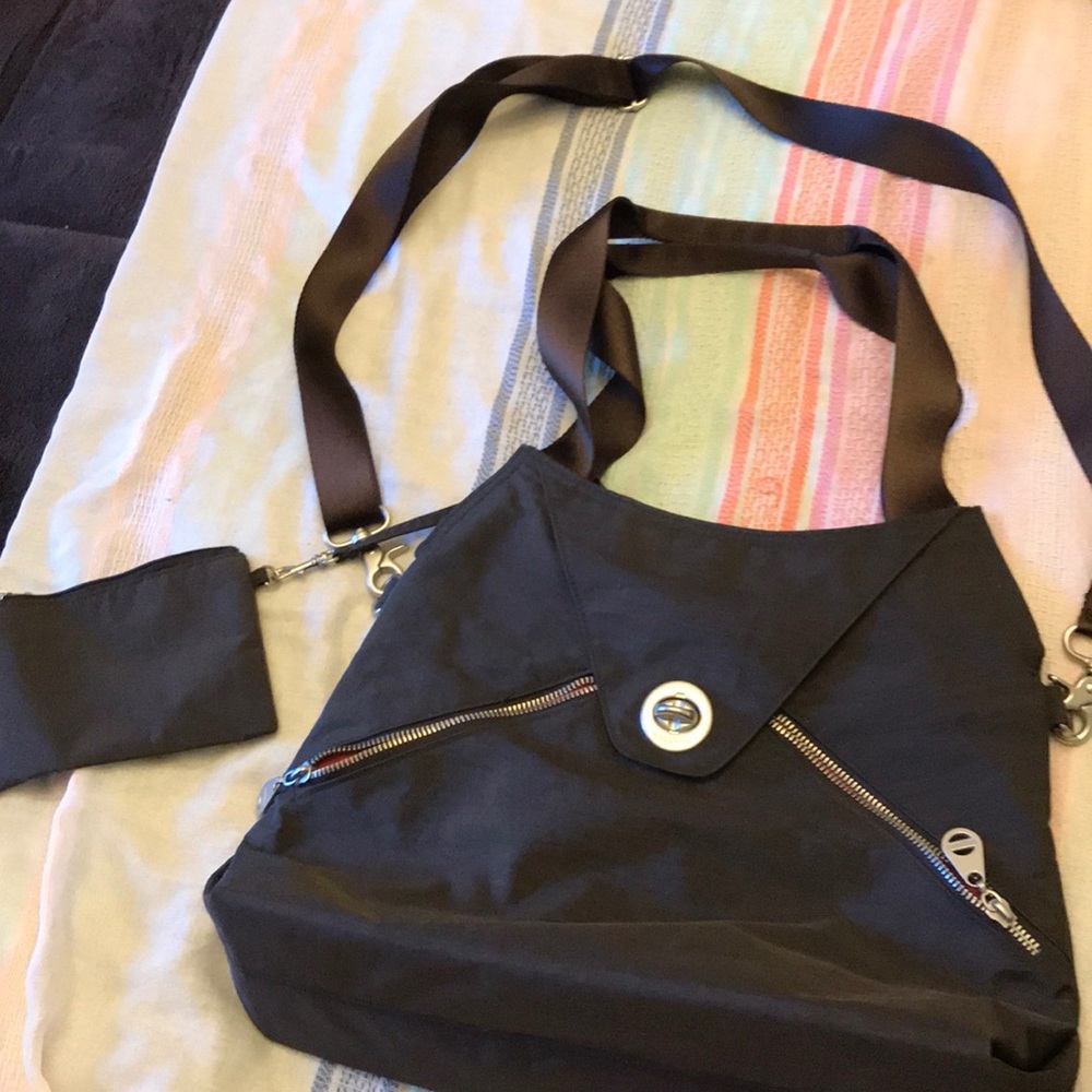 Baggallini large everything nylon bag.